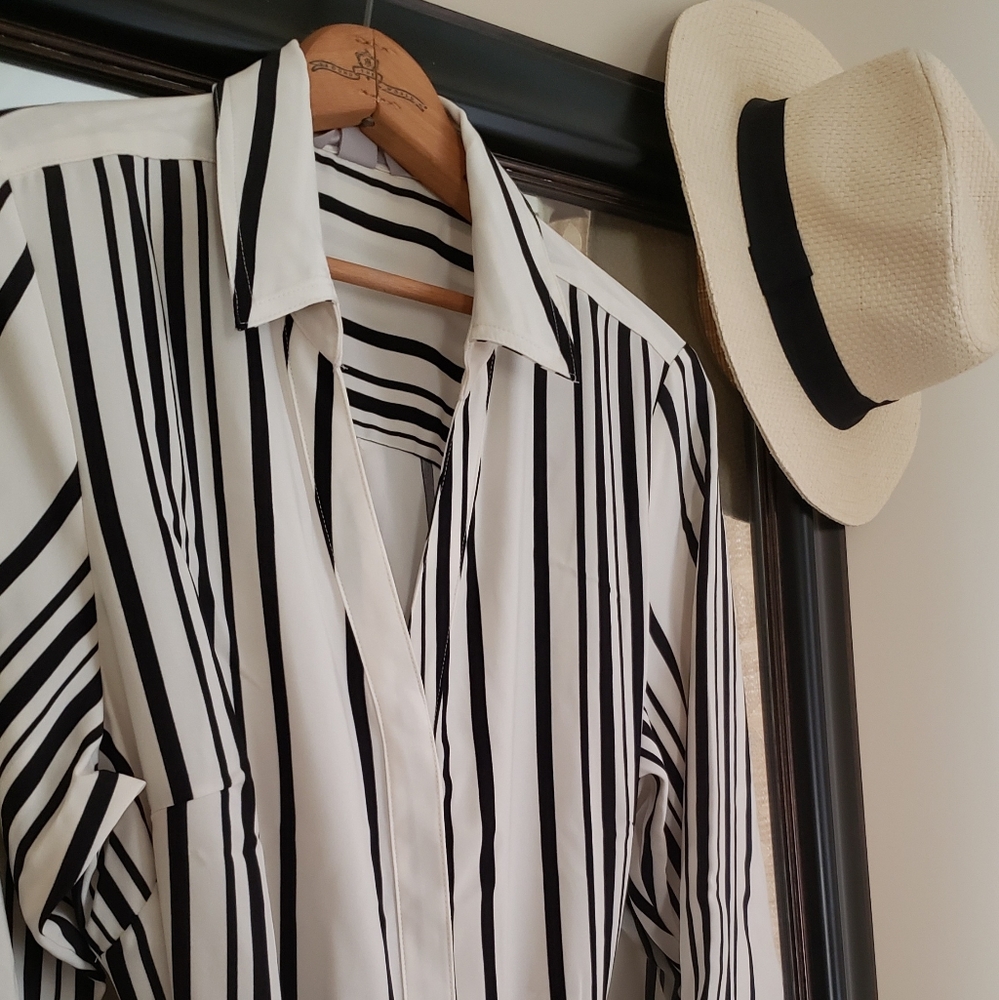 NWT Striped Shirt Dress with Tie Belt Size L